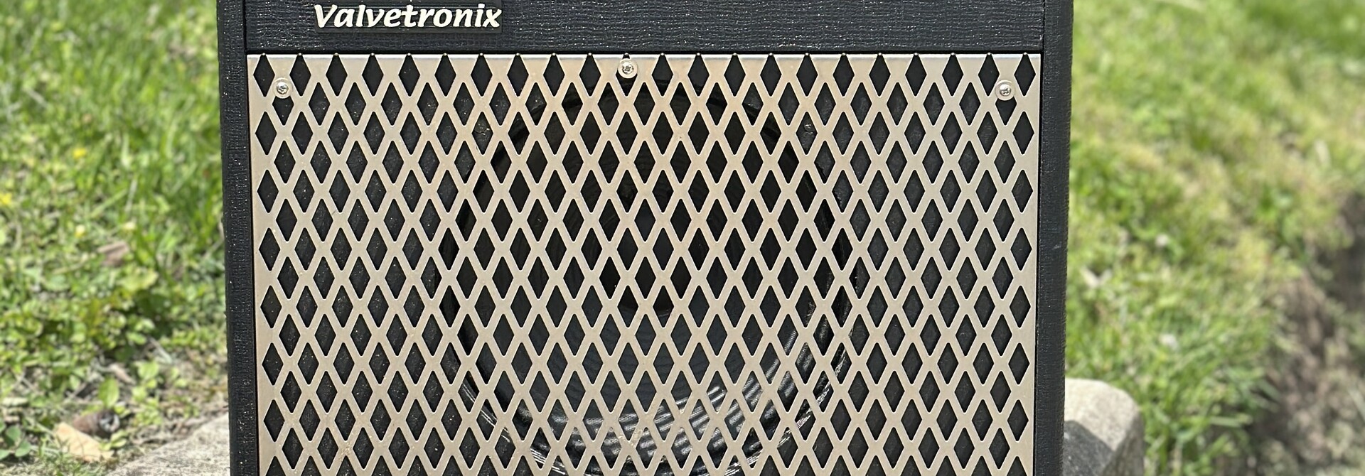 Vox AD30VT Valvetronix 1x10 1-30watt Combo Amp