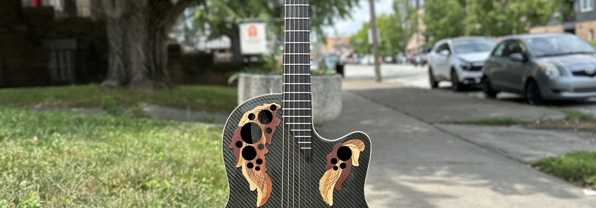 Ovation Adamas W597 Carbon Fiber Top
