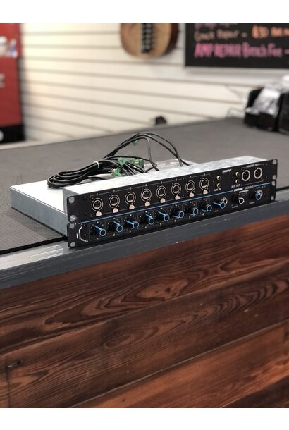 Shure SCM810 Automatic Microphone Mixer with Intellimix and RKC800 Patch Bay