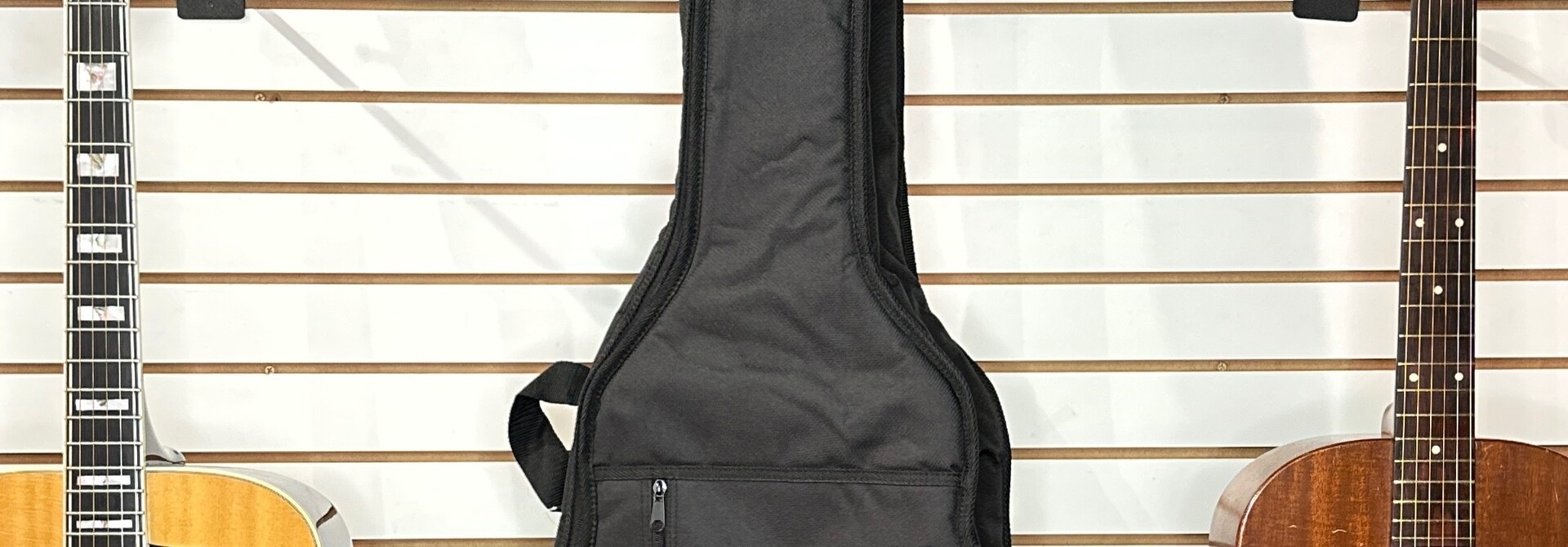 Levy's IST Embroidered Acoustic Gig Bag