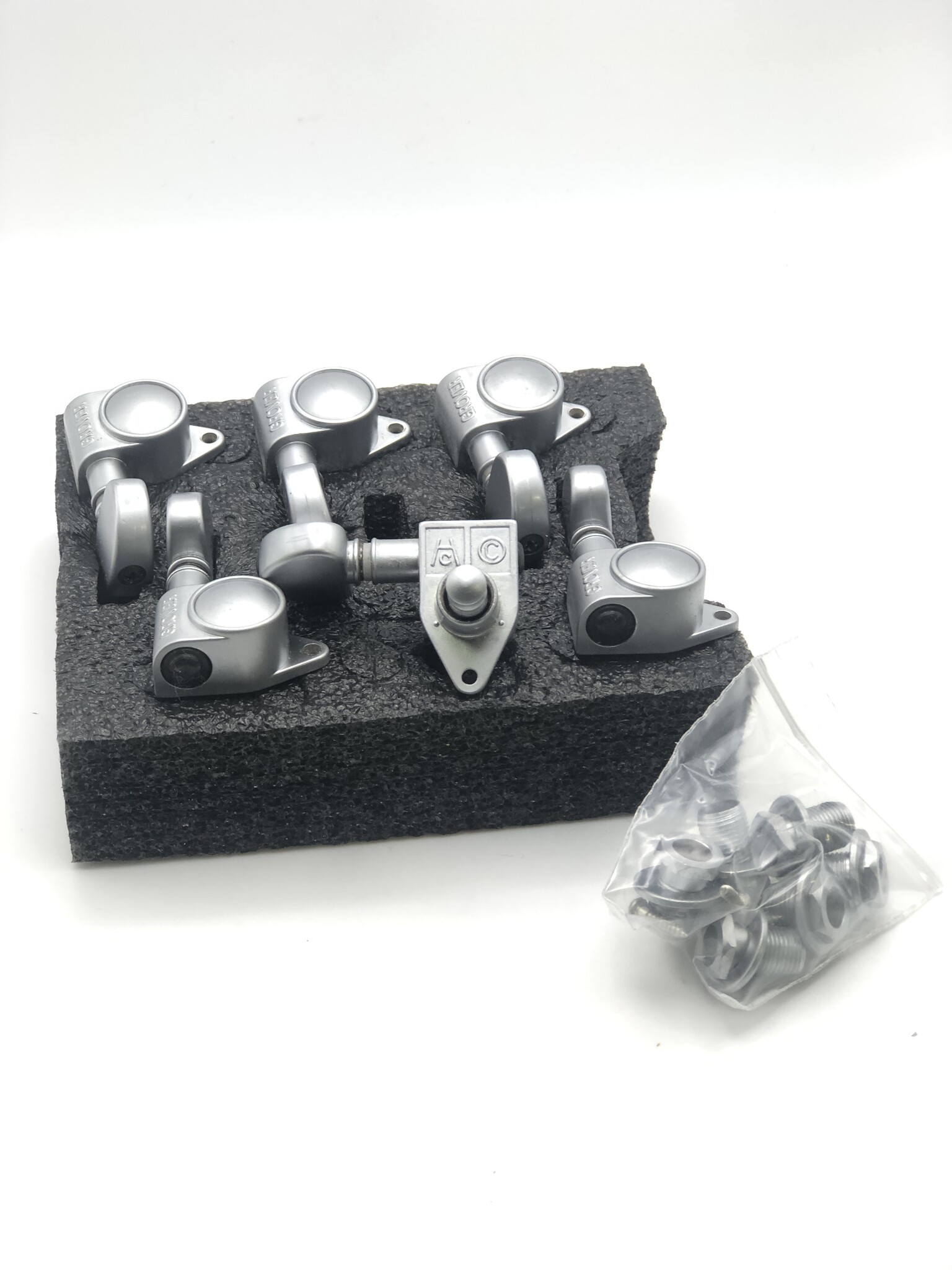 Grover Machine Head 18:1 Gear - Chrome Matte 3+3-2