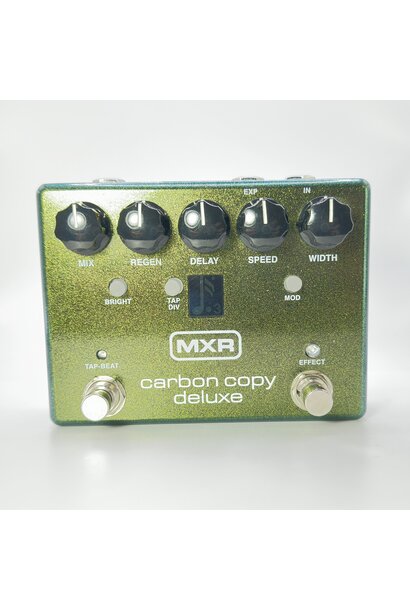 MXR Carbon Copy Deluxe Analog Delay