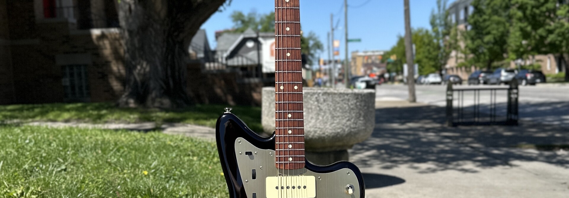 2022 Fender Vintera '60s Jazzmaster Modified w/ Case