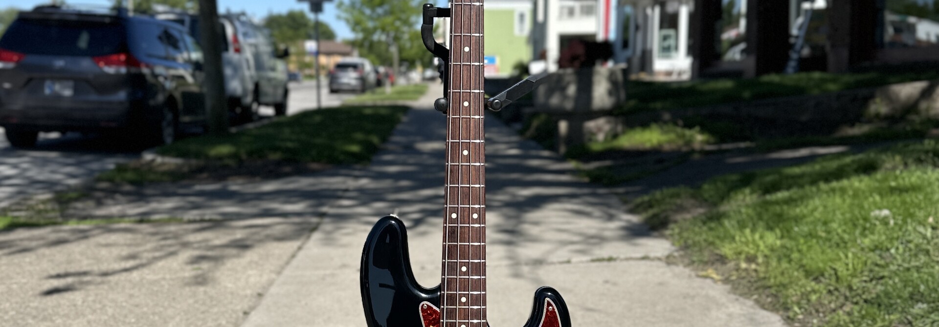 2008 Deluxe Active Jazz Bass - Black w/ SKB Case