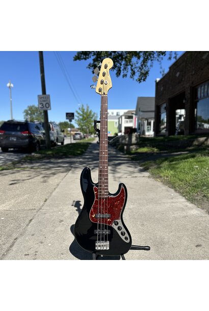 2008 Deluxe Active Jazz Bass - Black w/ SKB Case