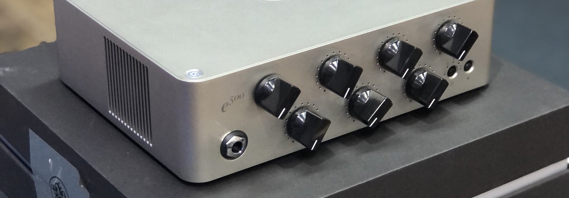 Darkglass E500 Exponent 500 Watt Suite Programmable Bass Amplifier Head