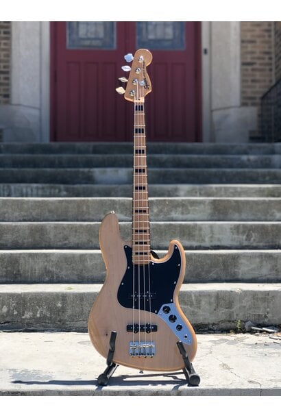 Squier Classic Vibe 70's Jazz Bass Guitar  Natural