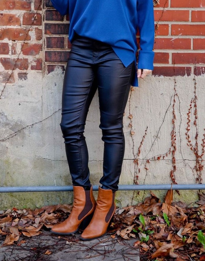 black leather skinny jeans