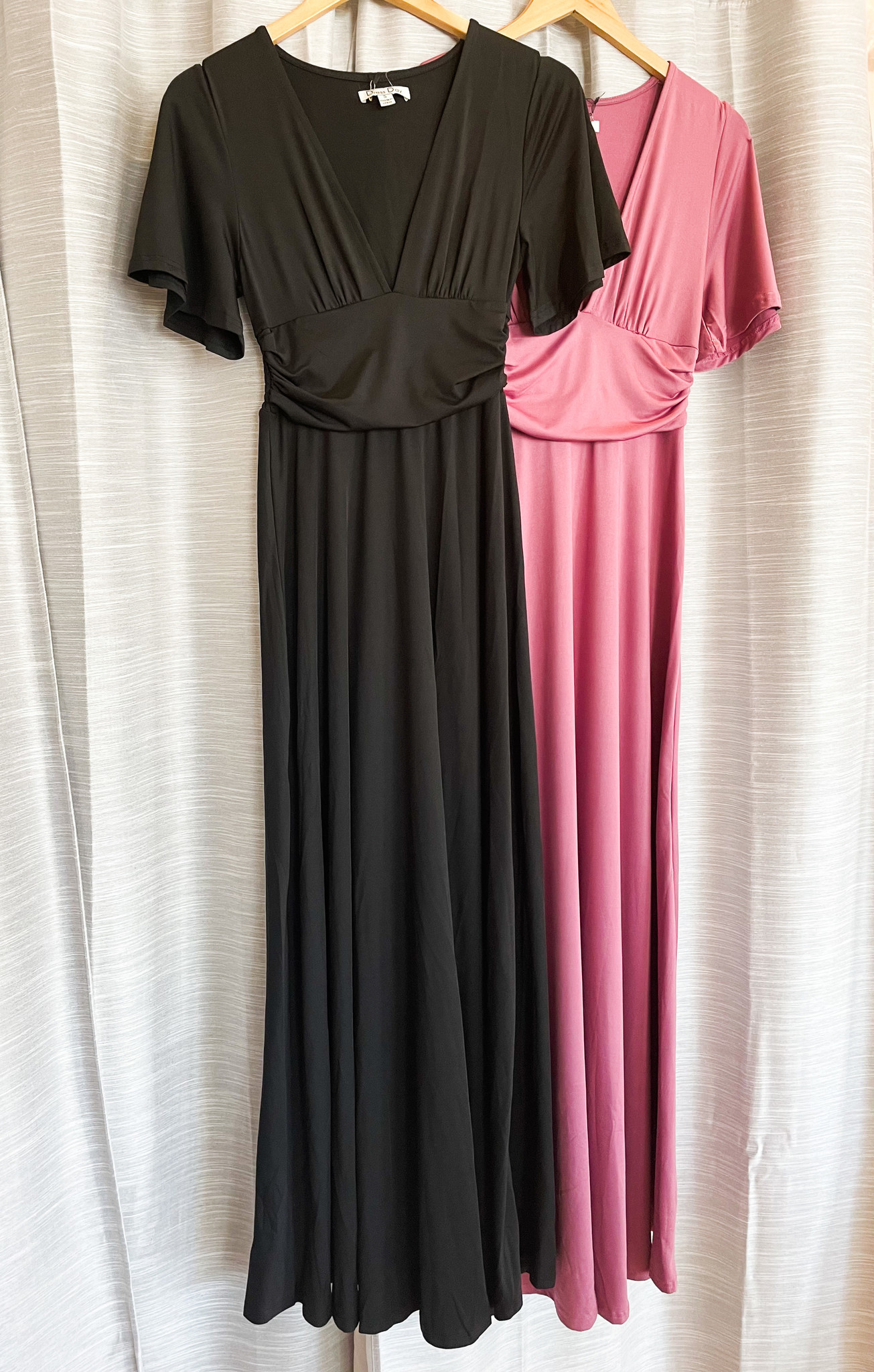 maxi model neck