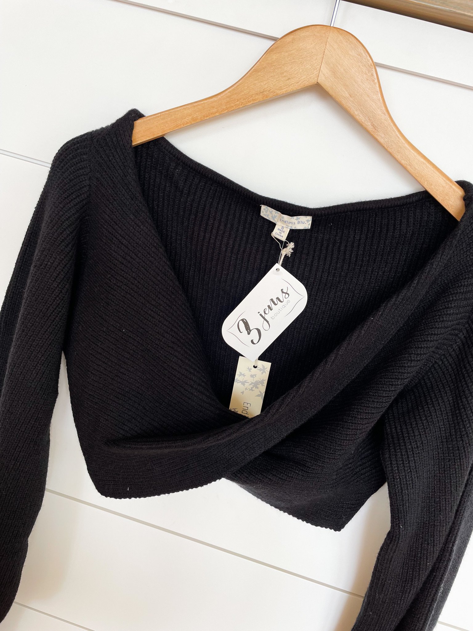 Black Twisted Knit Sweater Crop Top