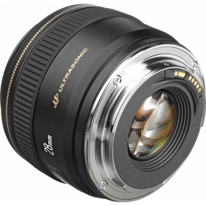 Canon EF 28mm f/1.8 USM