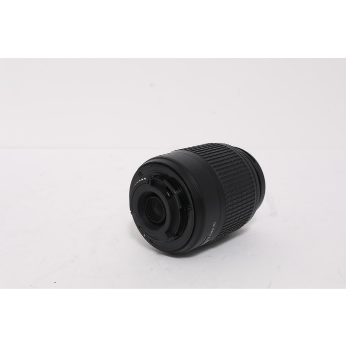 Nikon DX 18-140mm F/3.5-5.6 G ED VR