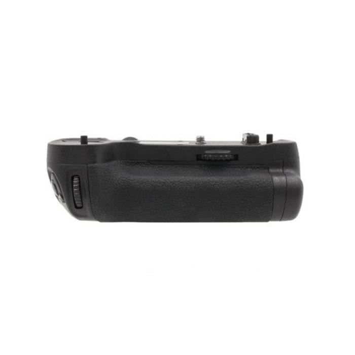 ProMaster Vertical Power Grip - Nikon D500