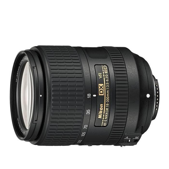 Nikon DX 18-300mm f/3.5-5.6 AF-S VR
