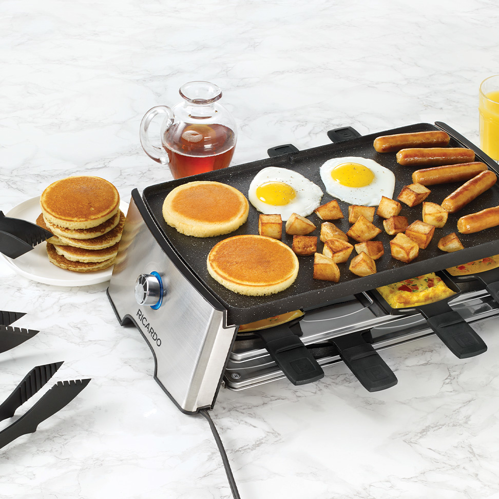 <strong>Ensemble à raclette électrique réversible</strong><span>(18 pièces)</span>