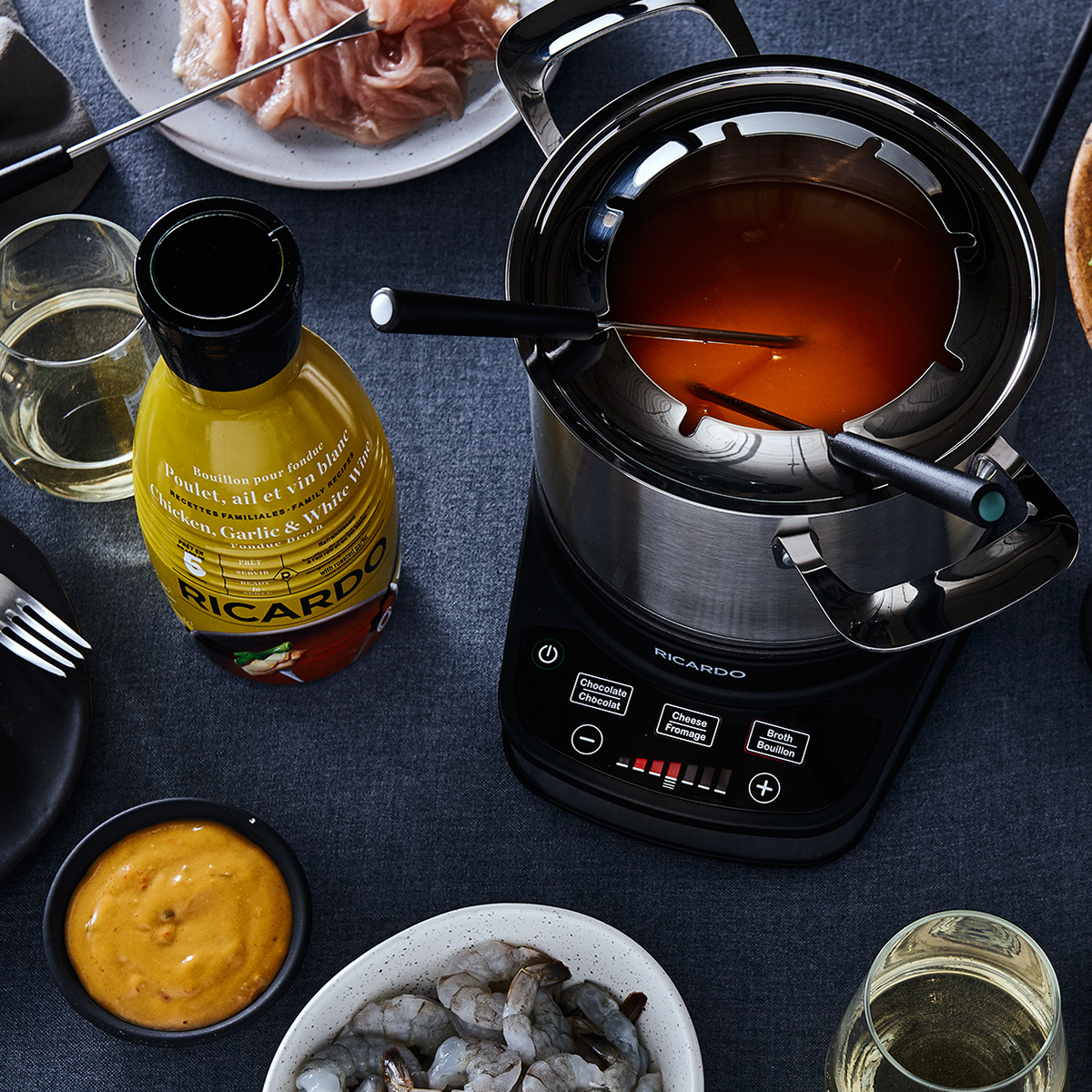 Bouillon à fondue RICARDO Poulet, ail et vin blanc Boutique RICARDO