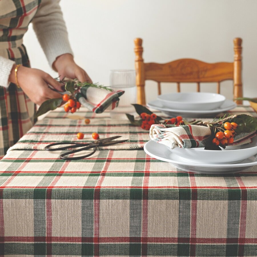 Noel Plaid Christmas Tablecloth - Photo 1
