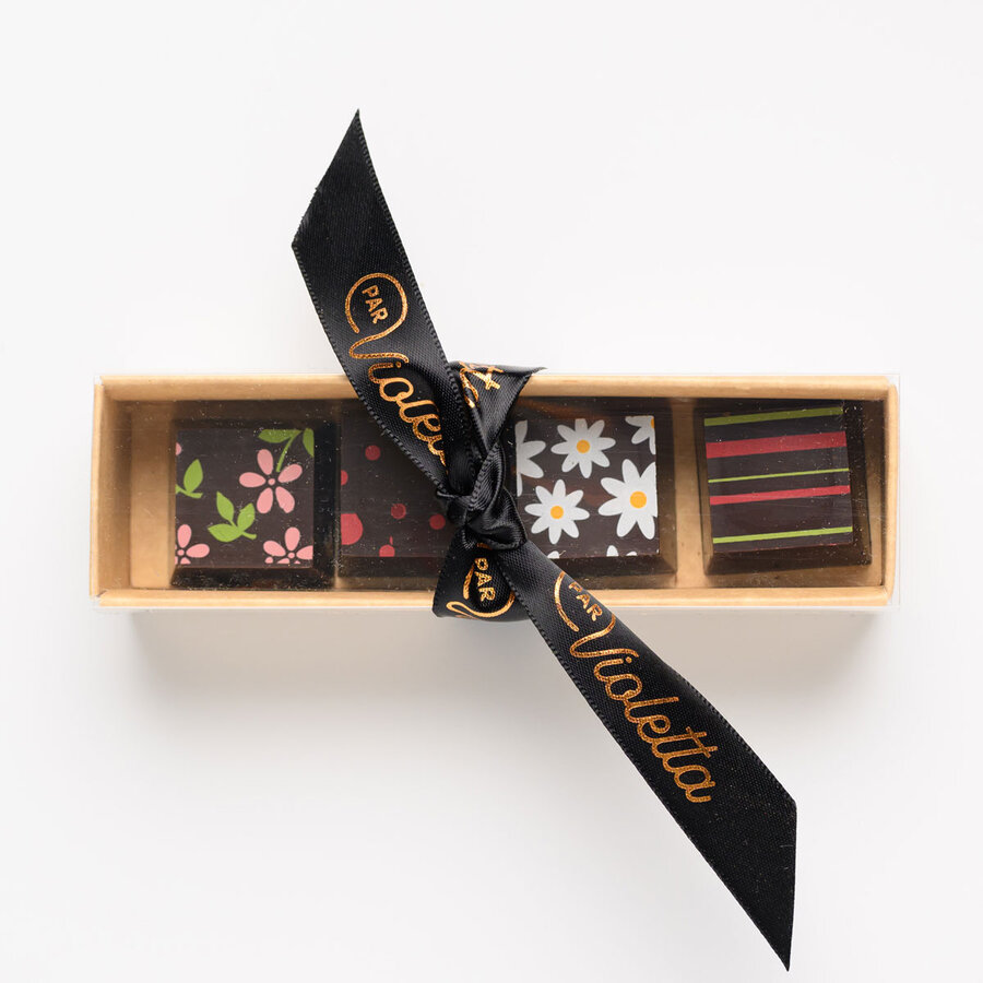 Box of caramel chocolates by Violetta - Photo 0