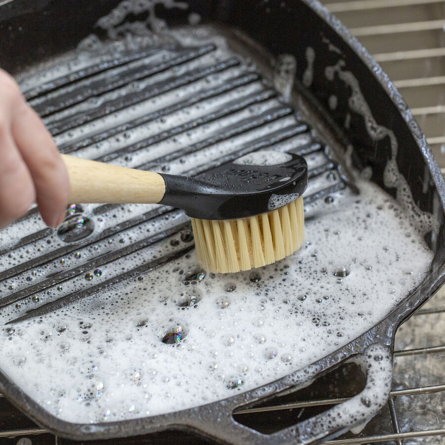 Lodge Scrub Brush - Photo 0