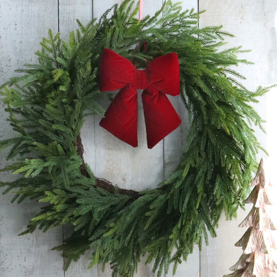 Small Red Velvet Bow - Photo 1