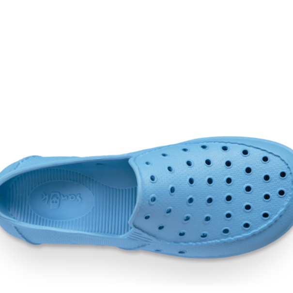 https://cdn.shoplightspeed.com/shops/611538/files/13784396/605x605x1/sanuk-sanuk-kids-lil-walker-shoes-alaska-blue.jpg