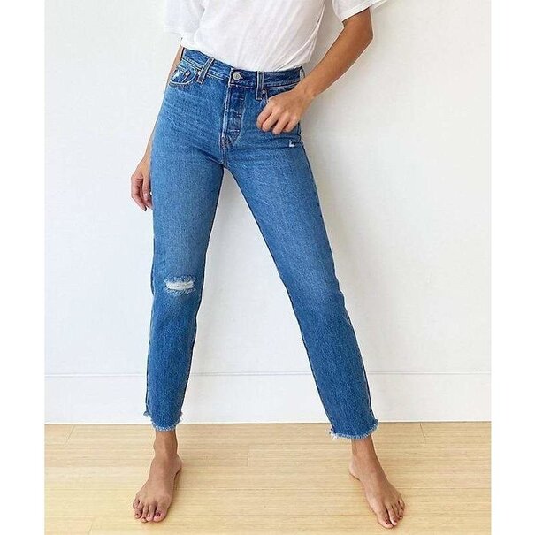 Levi Strauss & Co. Wedgie Icon Fit Athens Hera