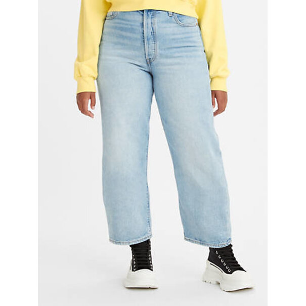 Levi Strauss & Co. Ribcage Straight Ankle- Middle Road