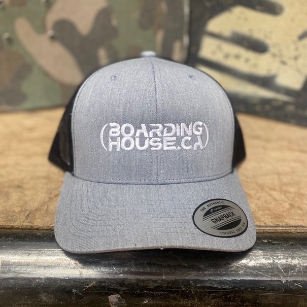 THE BOARDING HOUSE BH 6Panel Retro Trucker Hat - Black/Grey