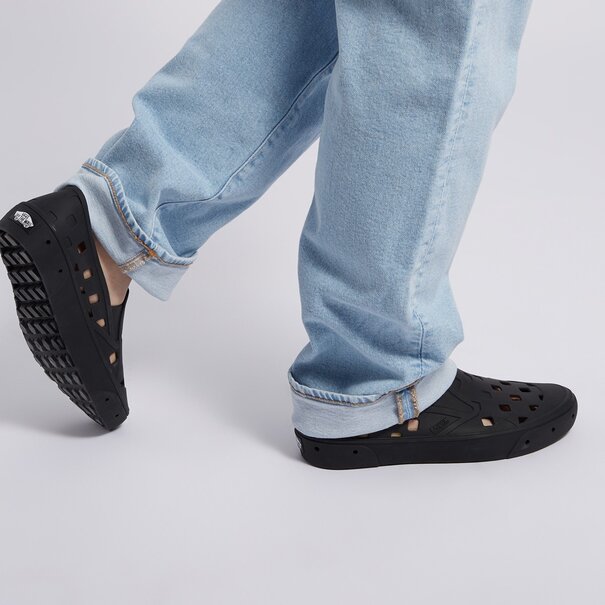 Vans Footwear UA Men's Slip-On Trek Black