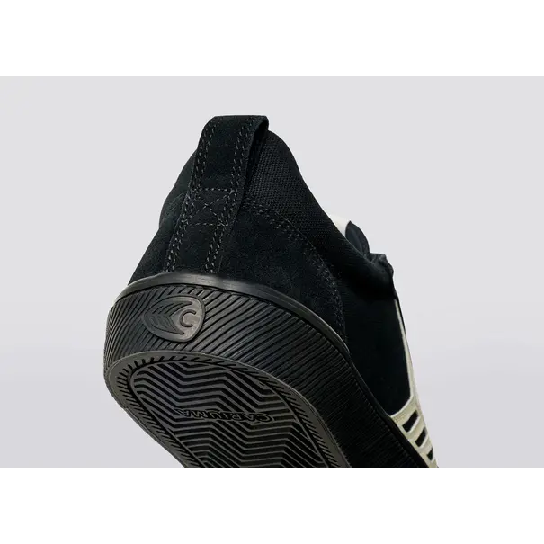 Cariuma Catiba Pro / All Black