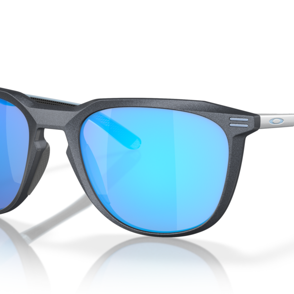 Oakley Sunglasses Thurso Blue Steel With Prizm Sapphire Lenses