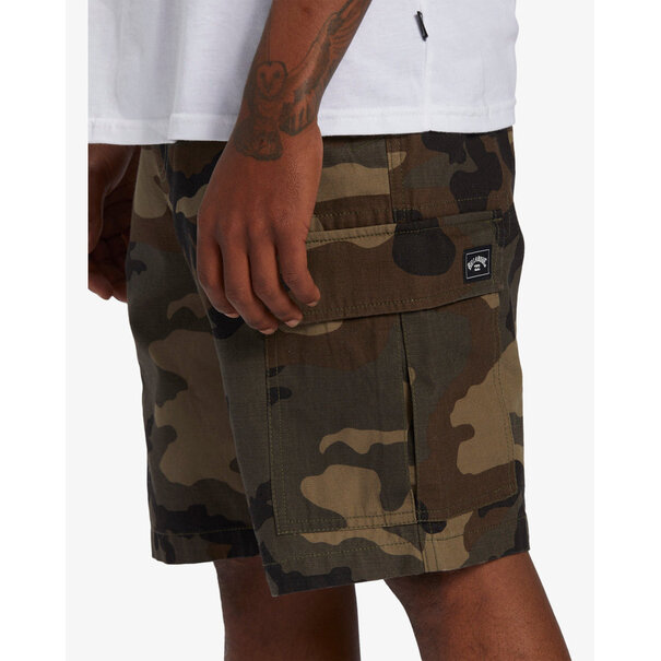 BILLABONG Combat Cargo Shorts / Military Camo