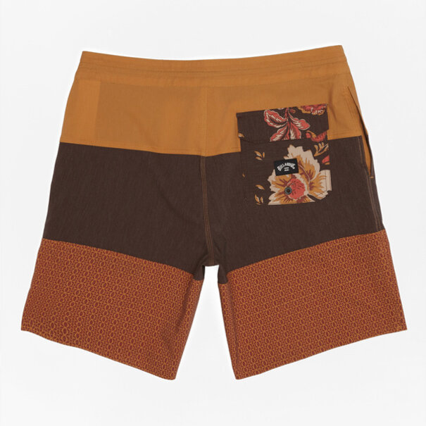 BILLABONG Tribong Pro Board Shorts / Rust