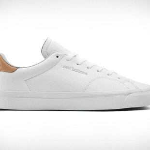 All Coasts Numeric 210 Shoes - White/Black