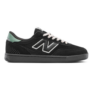 NB Numeric 440 V2-Black/White