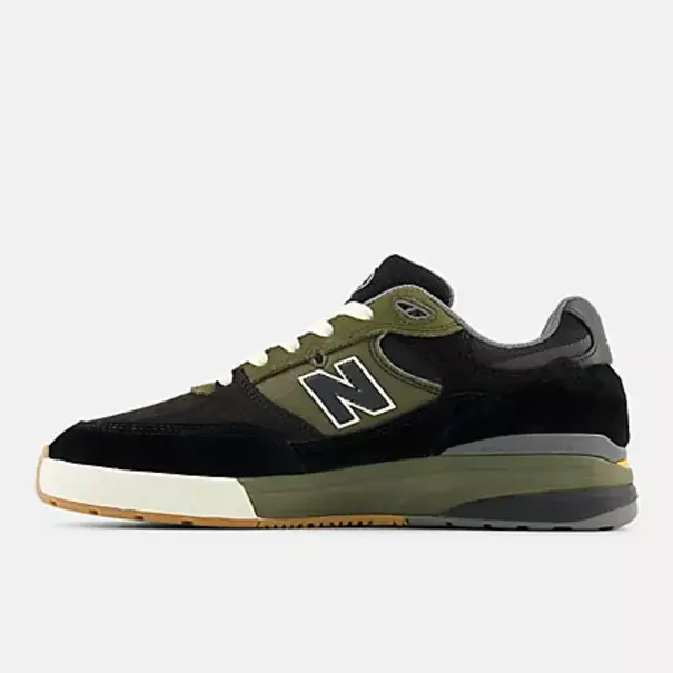 NEW BALANCE Numeric Andrew Reynolds 933 Black with Dark Olivine