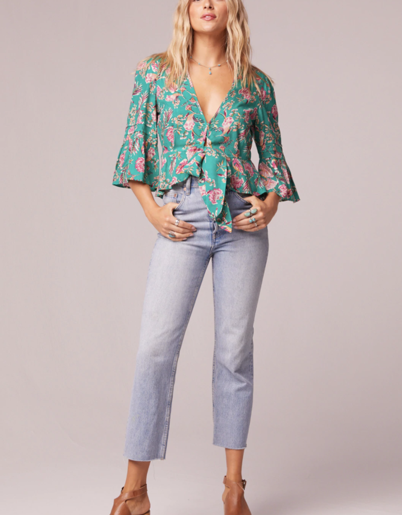 Band of the Free Band of the Free Blouse 'Birch' Flutter S/Slv Floral Crop