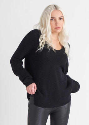 DEX Dex Knit 'Amy' Sweater V-Neck Bevelled Hem