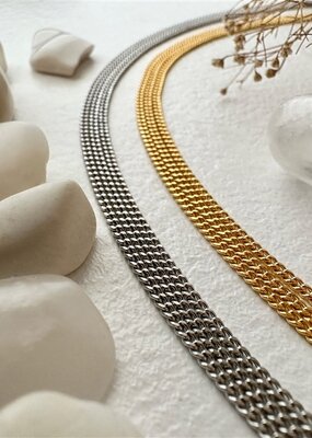 PIKA&BEAR 'Ariadne' Triple Layer Tiny Curb Chain Necklace