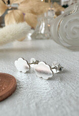 PIKA&BEAR 'Nephos' Tiny Cloud Stud Earrings