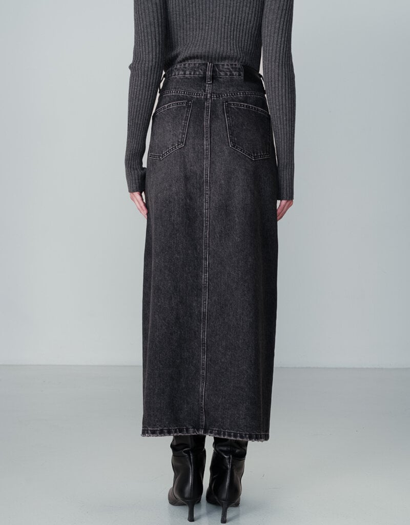 Grace & Mila 'Next' Denim Midi  Skirt w/Slit