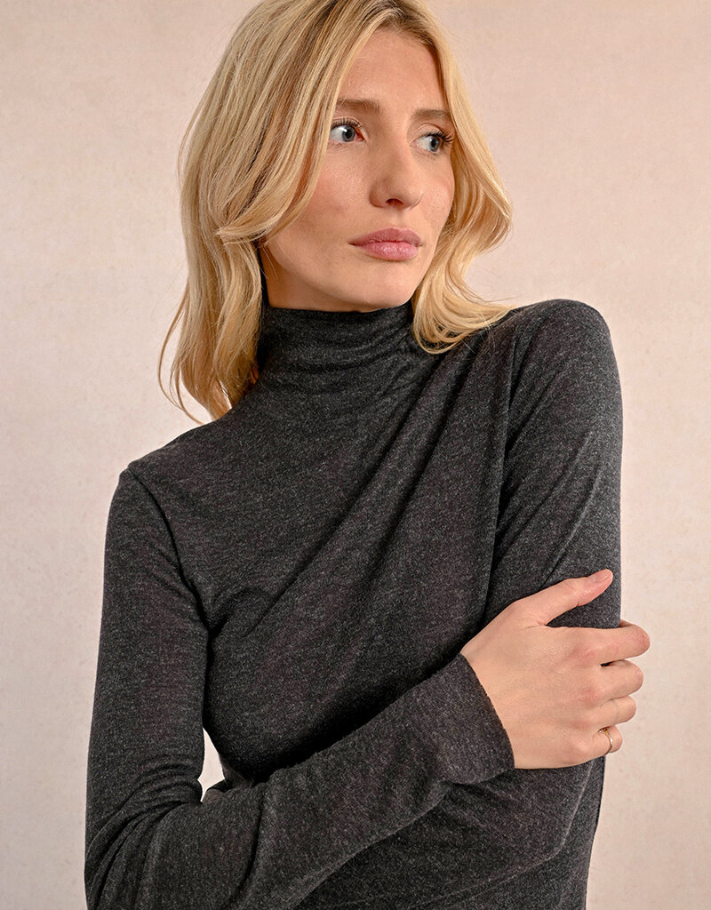 Molly Bracken 'Ramona' Lt Knitted Turtleneck