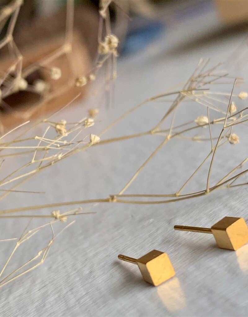 PIKA&BEAR '6' Minimalistic Cube Studs Earrings