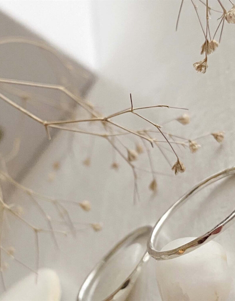PIKA&BEAR 'Notches' Tiny Textured Ring