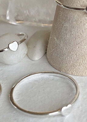 PIKA&BEAR 'Eclipse' Tiny Heart Ring