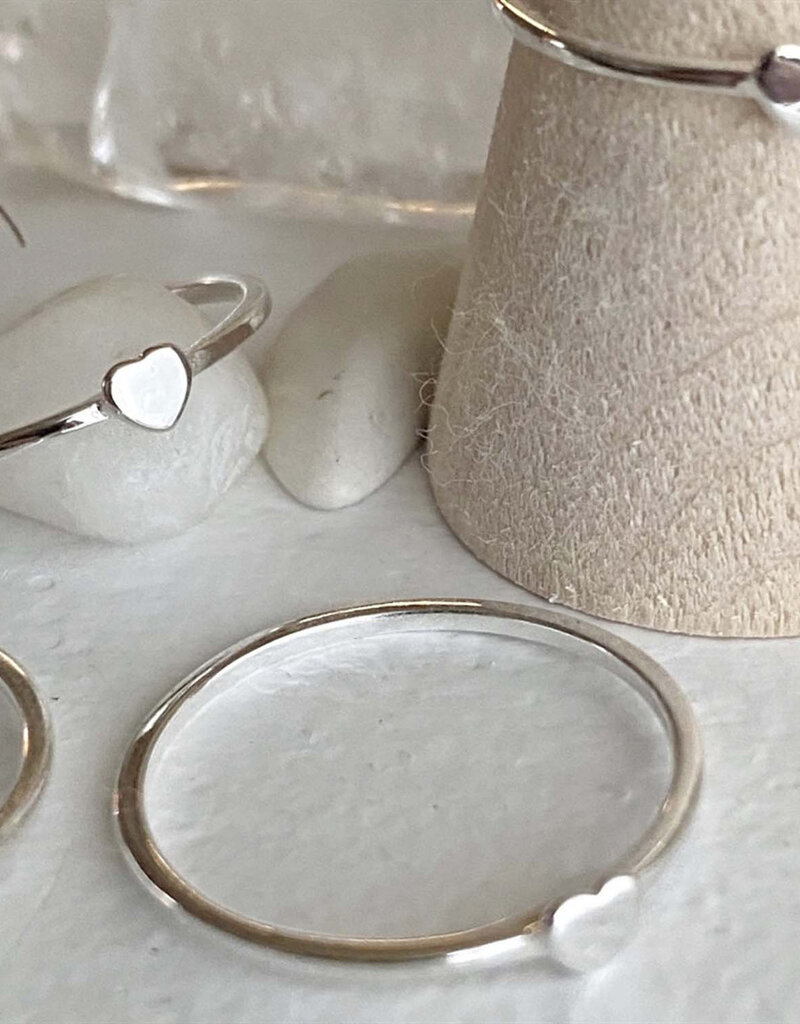 PIKA&BEAR 'Eclipse' Tiny Heart Ring