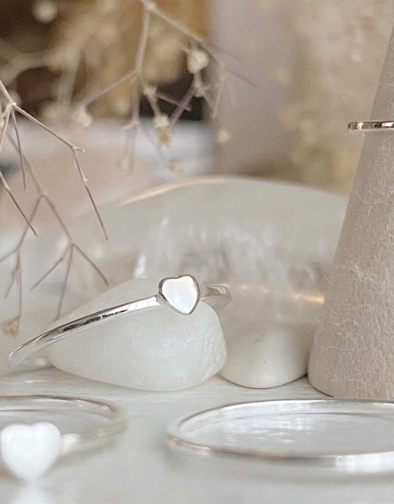 PIKA&BEAR 'Eclipse' Tiny Heart Ring