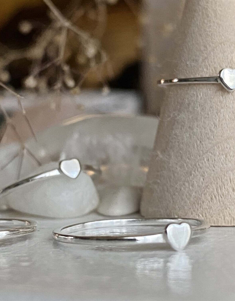 PIKA&BEAR 'Eclipse' Tiny Heart Ring