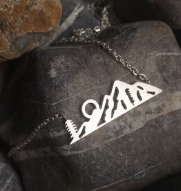Wonderland 'Yamnuska' Mountain Necklace