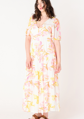 Black Tape 'Pippa' Flutter Slv Maxi Dress